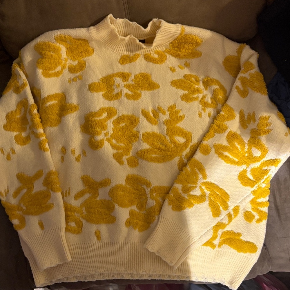 Vici Yellow and Cream Floral Sweater